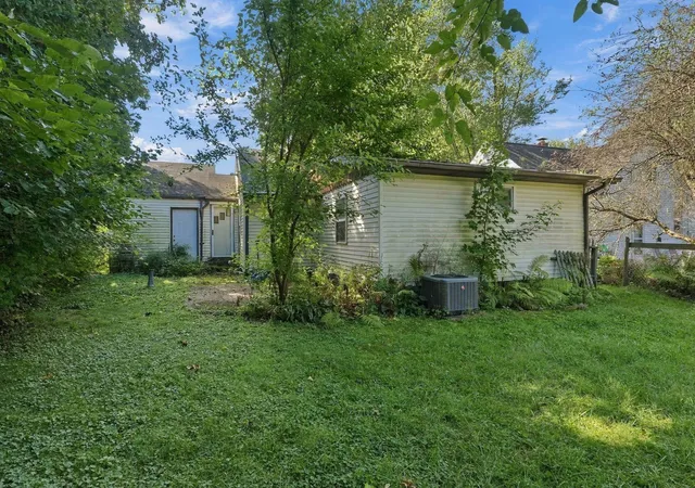 Photo 2 of Manufactured home for sale at 19737 Gilmer St, South Bend, IN 46614 | MLS# 202639573 | Listing updated on 2026-10-11