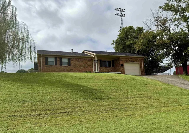 Manufactured home for sale at 1607 Fulton St, Tell City, IN 47586 | MLS# 202639661