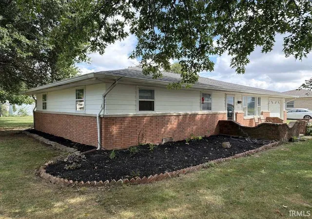Photo 1 of Manufactured home for sale at 122 Charles St, Taylorsville, IN 47280 | MLS# 202639675 | Listing updated on 2026-10-01