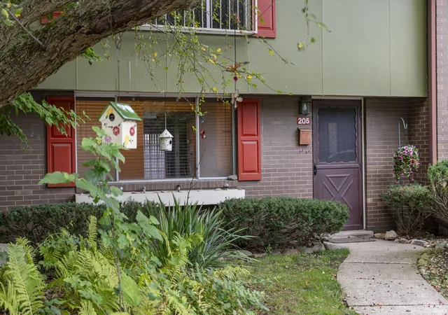 Photo 2 of Condo for sale at 205 Topsfield Rd, South Bend, IN 46614 | MLS# 202639699 | Listing updated on 2026-10-16