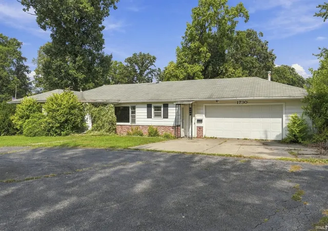 Manufactured home for sale at 1730 Lower Huntington Rd, Fort Wayne, IN 46819 | MLS# 202639714