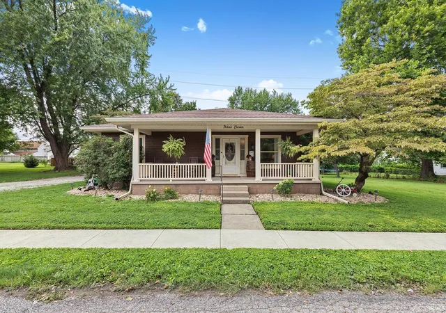 Manufactured home for sale at 311 Dunn St, Crawfordsville, IN 47933 | MLS# 202639721