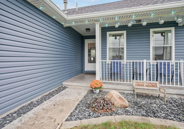 Photo 3 of Manufactured home for sale at 921 E Center Rd, Kokomo, IN 46902 | MLS# 202639735 | Listing updated on 2026-10-23