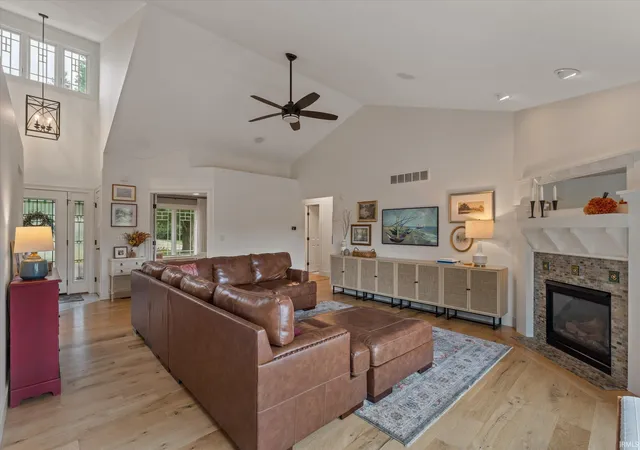 Photo 3 of Sale Pending at 51215 Enchanted Oak Ct, South Bend, IN 46628 | MLS# 202639757 | Listing updated on 2026-10-21