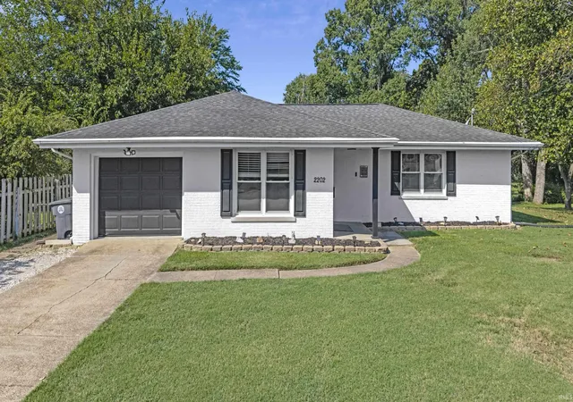 Photo 1 of Sale Pending at 2202 E Iowa St, Evansville, IN 47711 | MLS# 202639766 | Listing updated on 2026-10-18