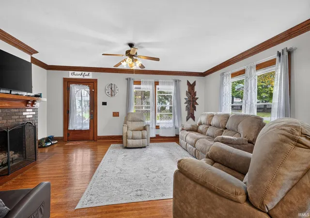 Photo 3 of Sale Pending at 518 Chestnut St, Mount Carmel, IL 62863 | MLS# 202639773 | Listing updated on 2026-10-12