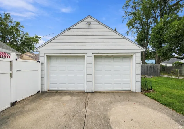 Photo 2 of Manufactured home for sale at 339 S 30th Street, Lafayette, IN 47904 | MLS# 202639775 | Listing updated on 2026-10-12