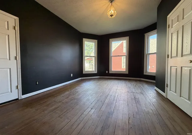 Photo 4 of Manufactured home for sale at 320 W Main St, Worthington, IN 47471 | MLS# 202639777 | Listing updated on 2026-10-10