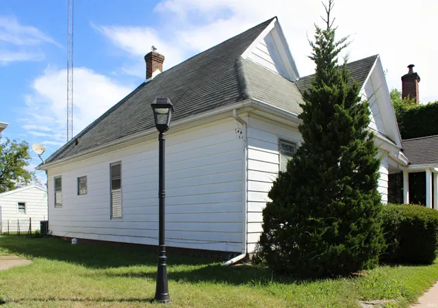 Photo 3 of Manufactured home for sale at 710 Laporte Ave, South Bend, IN 46628 | MLS# 202639793 | Listing updated on 2026-10-16