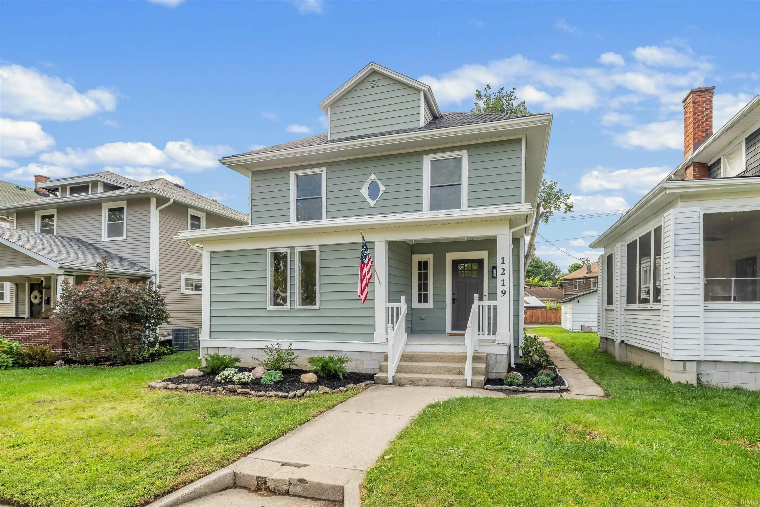Photo 2 of Manufactured home for sale at 1219 Crescent Ave, Fort Wayne, IN 46805 | MLS# 202639810 | Listing updated on 2026-10-27