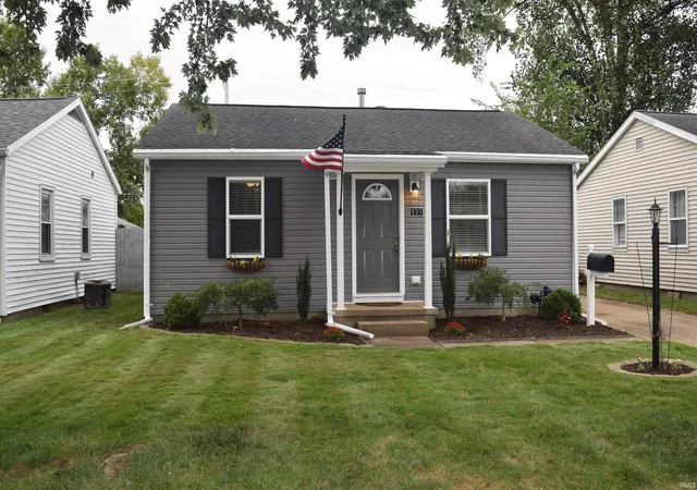 Photo 1 of Manufactured home for sale at 933 Tulip Ave, Evansville, IN 47711 | MLS# 202639812 | Listing updated on 2026-10-16