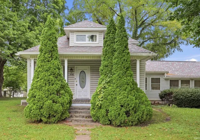 Photo 1 of Single family home for sale at 4700 W River Rd, Muncie, IN 47304 | MLS# 202639820 | Listing updated on 2026-10-07