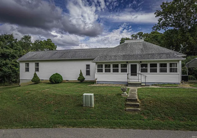 Manufactured home for sale at 3965 S County Rd 350 E, Winslow, IN 47598 | MLS# 202639844