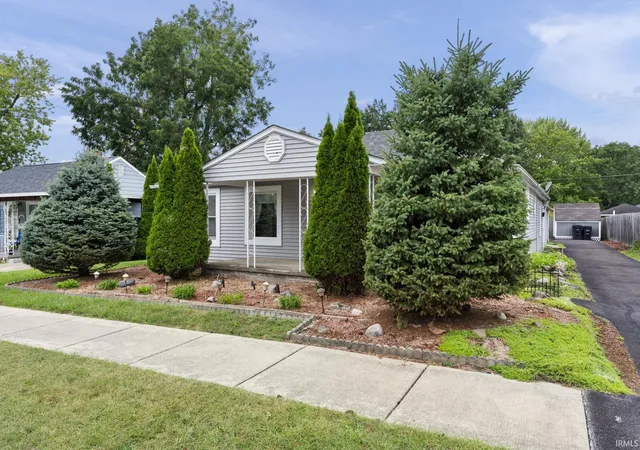 Photo 3 of Manufactured home for sale at 1416 S 3rd Street, Lafayette, IN 47905 | MLS# 202639980 | Listing updated on 2026-10-23