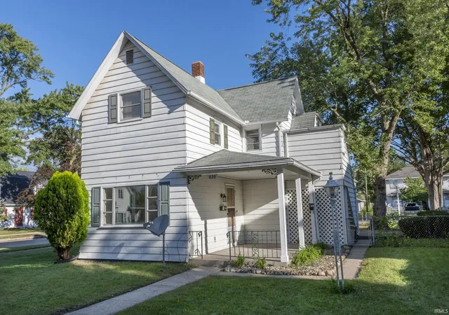 Single family home for sale at 820 Kilbourn St, Elkhart, IN 46514 | MLS# 202639986