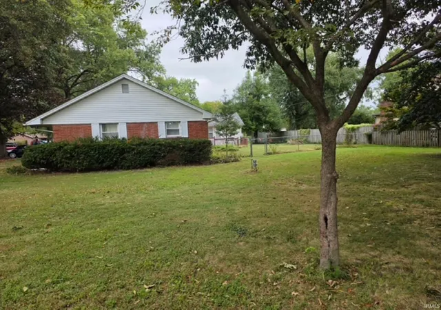 Photo 3 of Manufactured home for sale at 7466 Ellenwood Sts, Terre Haute, IN 47802 | MLS# 202640039 | Listing updated on 2026-10-18