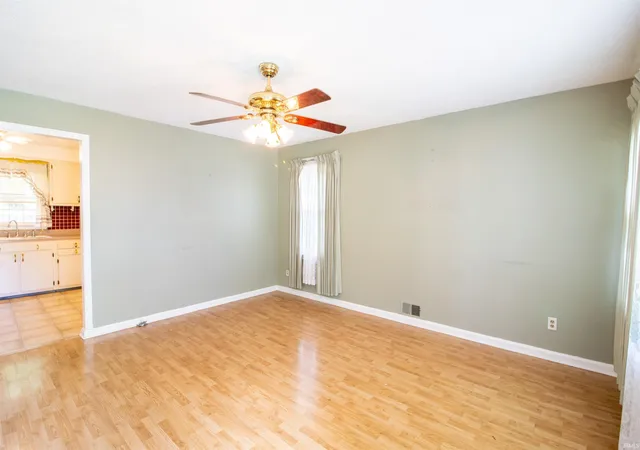 Photo 3 of Manufactured home for sale at 4012 W Maryland St, Evansville, IN 47720 | MLS# 202640116 | Listing updated on 2026-09-28