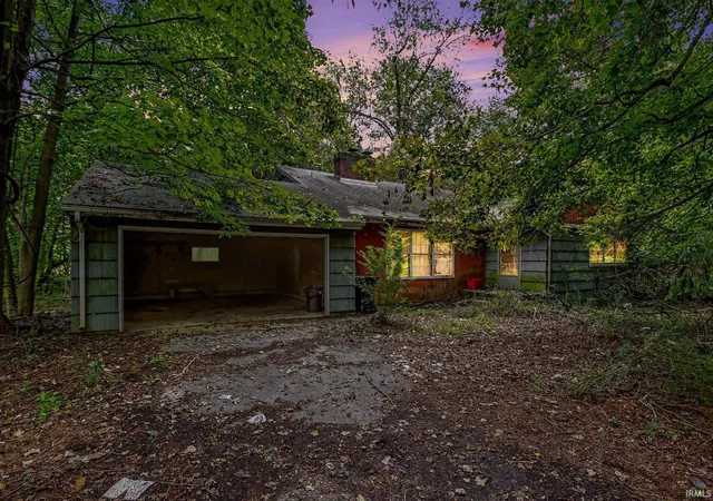 Photo 1 of Sale Pending at 51200 Lilac Rd, South Bend, IN 46628 | MLS# 202640138 | Listing updated on 2026-10-06