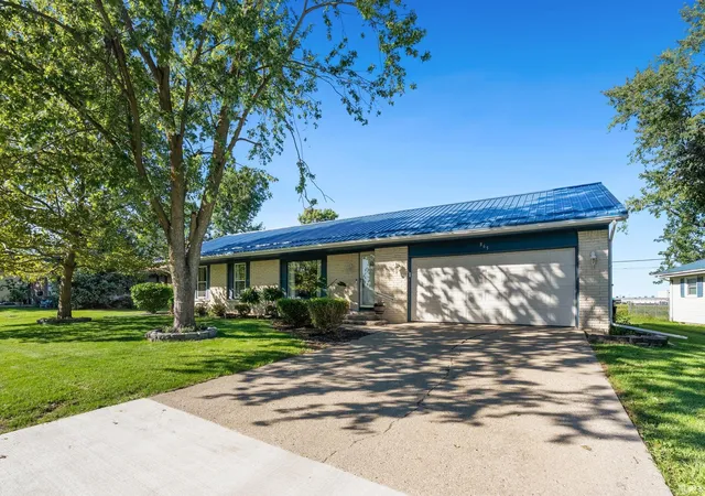 Photo 1 of Manufactured home for sale at 865 E Water St, Berne, IN 46711 | MLS# 202640180 | Listing updated on 2026-09-28