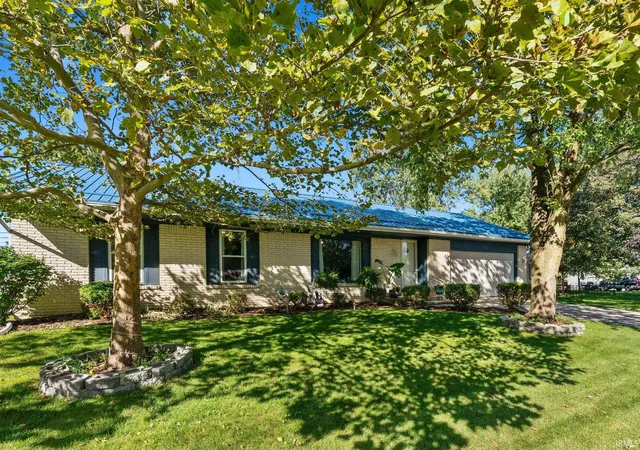Photo 2 of Manufactured home for sale at 865 E Water St, Berne, IN 46711 | MLS# 202640180 | Listing updated on 2026-09-28