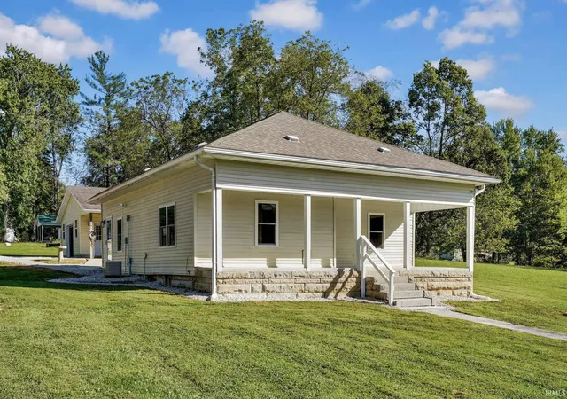Manufactured home for sale at 40 Allen St, Heltonville, IN 47436 | MLS# 202640192