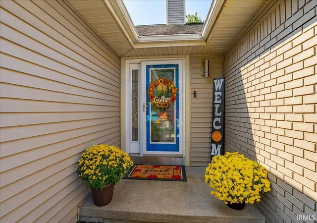 Photo 3 of Sale Pending at 5707 Beaver Trl, Evansville, IN 47715 | MLS# 202640193 | Listing updated on 2026-10-09