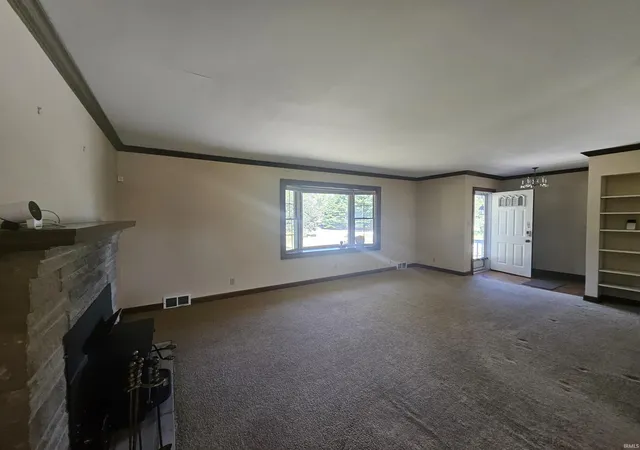 Photo 2 of Sale Pending at 12505 Petersburg Rd, Evansville, IN 47725 | MLS# 202640223 | Listing updated on 2026-10-19