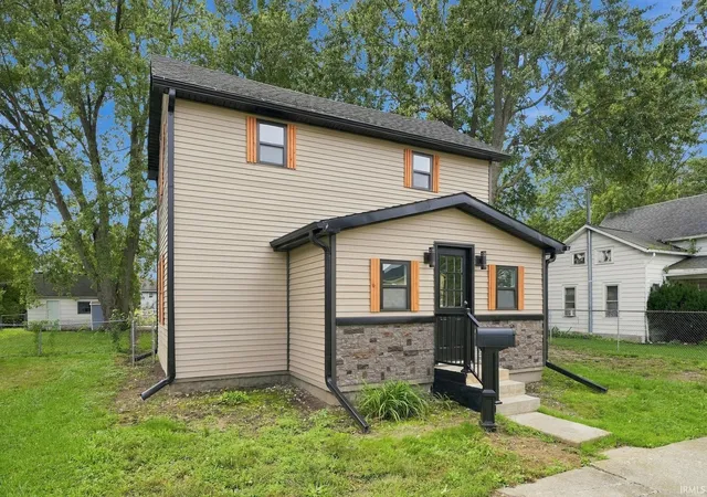 Photo 3 of Sale Pending at 307 E Covell St, Garrett, IN 46738 | MLS# 202640230 | Listing updated on 2026-09-30