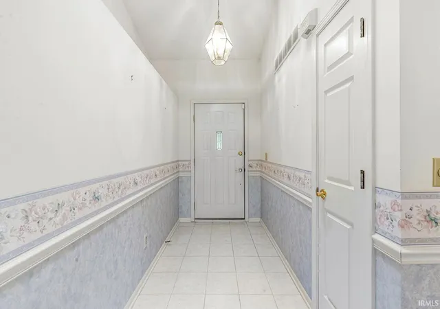 Photo 2 of Manufactured home for sale at 5318 Larkspur Dr, South Bend, IN 46614 | MLS# 202640250 | Listing updated on 2026-10-08