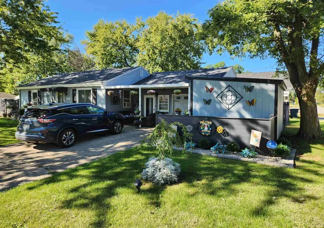 Photo 2 of Sale Pending at 3101 S Jefferson St, Muncie, IN 47302 | MLS# 202640258 | Listing updated on 2026-10-05