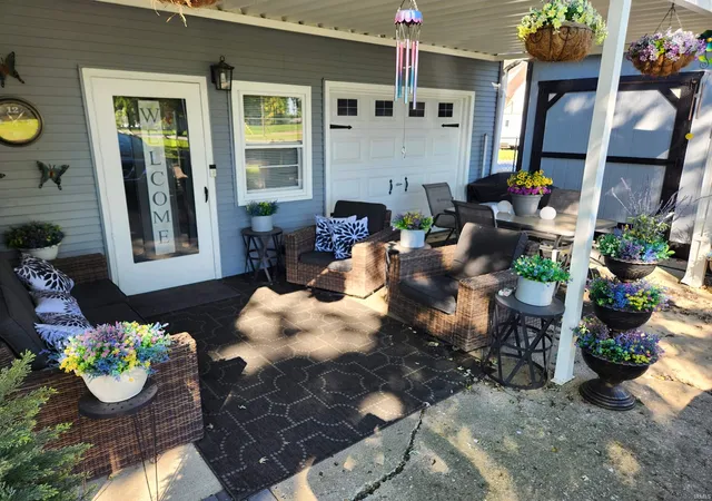 Photo 3 of Sale Pending at 3101 S Jefferson St, Muncie, IN 47302 | MLS# 202640258 | Listing updated on 2026-10-05
