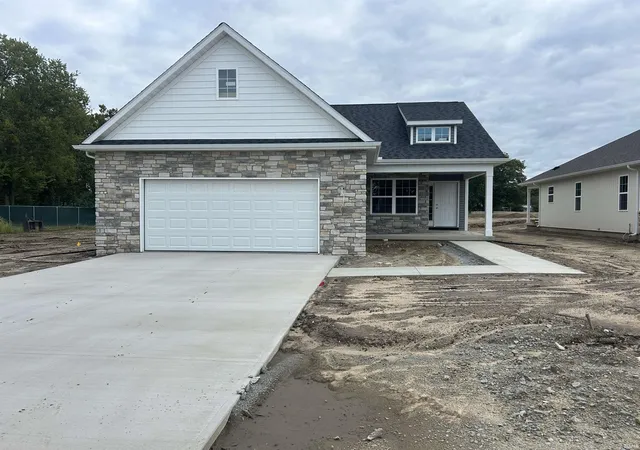 Photo 1 of Condo for sale at 840 Apache Dr #2, Rochester, IN 46975 | MLS# 202640262 | Listing updated on 2026-09-29