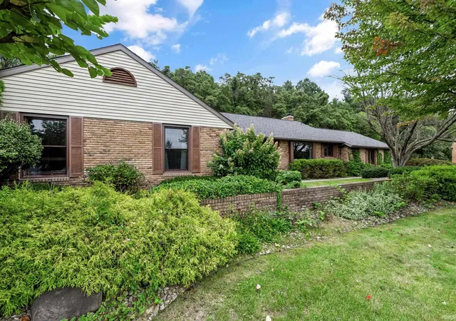 Photo 1 of Manufactured home for sale at 51200 Pheasant Run Dr, Granger, IN 46530 | MLS# 202640284 | Listing updated on 2026-10-29