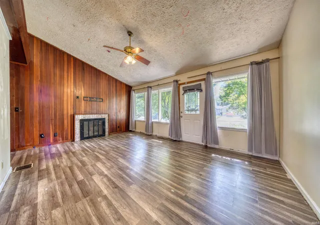 Photo 4 of Manufactured home for sale at 502 Linnwood Ave, Sellersburg, IN 47172 | MLS# 202640305 | Listing updated on 2026-10-15