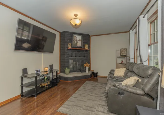 Photo 2 of Sale Pending at 206 S Center St, Princeton, IN 47670 | MLS# 202640329 | Listing updated on 2026-10-03