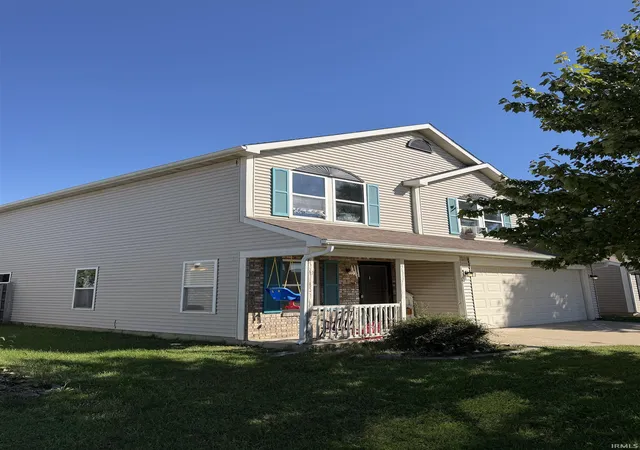 Photo 3 of Manufactured home for sale at 5578 N Bluegrass Cir, Lafayette, IN 47905 | MLS# 202640335 | Listing updated on 2026-10-16