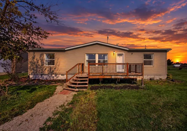 Manufactured home for sale at 4713 County Rd 40 A Rds, Auburn, IN 46706 | MLS# 202640355