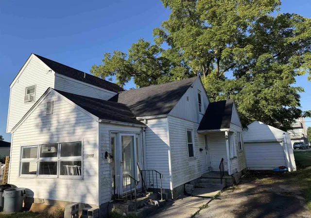 Photo 1 of Single family home for sale at 2213 N Hollywood Ave, Muncie, IN 47304 | MLS# 202640378 | Listing updated on 2026-09-30