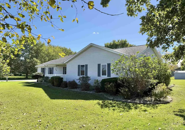 Photo 2 of Manufactured home for sale at 471 Terpstra Dr, Logansport, IN 46947 | MLS# 202640387 | Listing updated on 2026-10-21