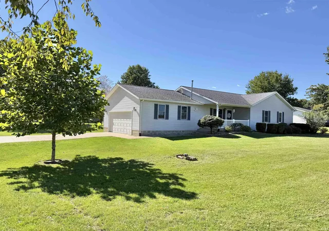 Photo 3 of Manufactured home for sale at 471 Terpstra Dr, Logansport, IN 46947 | MLS# 202640387 | Listing updated on 2026-10-21