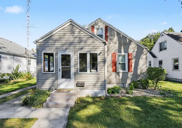 Photo 1 of Manufactured home for sale at 732 Northwood Dr, South Bend, IN 46617 | MLS# 202640406 | Listing updated on 2026-10-02