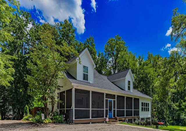 Single family home for sale at 2400 Harmony Way, Evansville, IN 47720 | MLS# 202640418