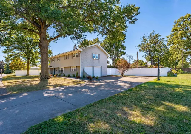 Photo 3 of Manufactured home for sale at 615 Trinity Dr, Evansville, IN 47714 | MLS# 202640426 | Listing updated on 2026-10-14