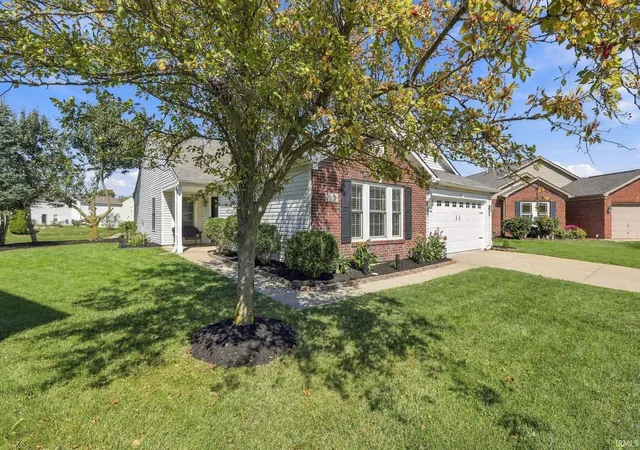 Photo 2 of Sale Pending at 14450 Country Apple Ct, Fishers, IN 46038 | MLS# 202640437 | Listing updated on 2026-10-05