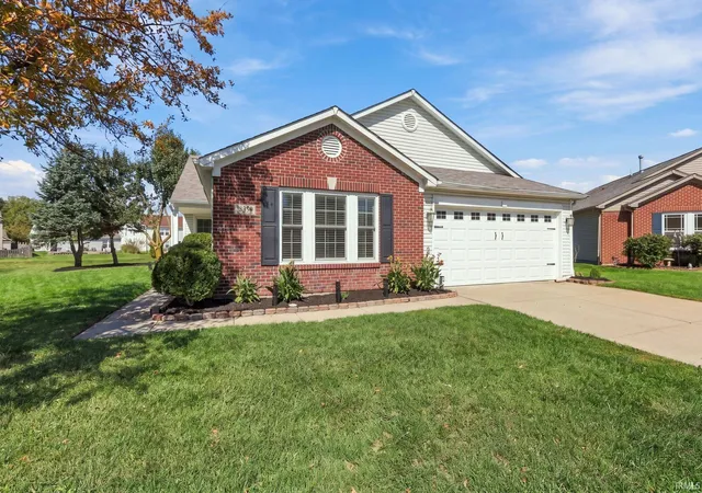 Photo 3 of Sale Pending at 14450 Country Apple Ct, Fishers, IN 46038 | MLS# 202640437 | Listing updated on 2026-10-05