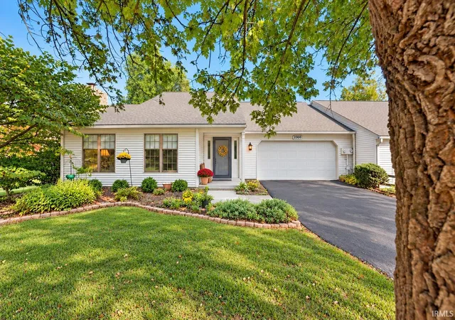 Condo for sale at 2260 E Cape Cod Dr, Bloomington, IN 47401 | MLS# 202640461
