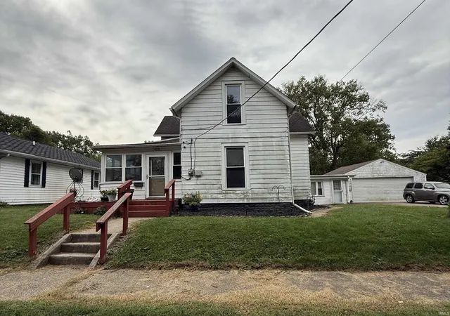 Photo 1 of Single family home for sale at 905 W Woodland Ave, Kokomo, IN 46902 | MLS# 202640464 | Listing updated on 2026-10-26