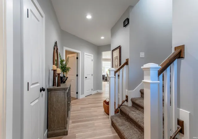 Photo 3 of Single family home for sale at 923 Taversham Ave, Evansville, IN 47725 | MLS# 202640480 | Listing updated on 2026-10-19