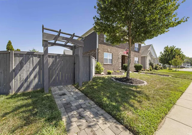 Photo 2 of Manufactured home for sale at 15333 Reading Dr, Evansville, IN 47725 | MLS# 202640499 | Listing updated on 2026-09-30
