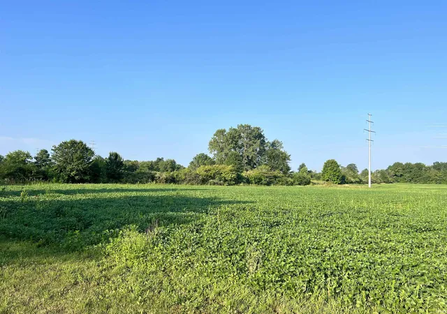 Photo 3 of Sale Pending at 4209 N Morrison Rd, Muncie, IN 47304 | MLS# 202640580 | Listing updated on 2026-10-13